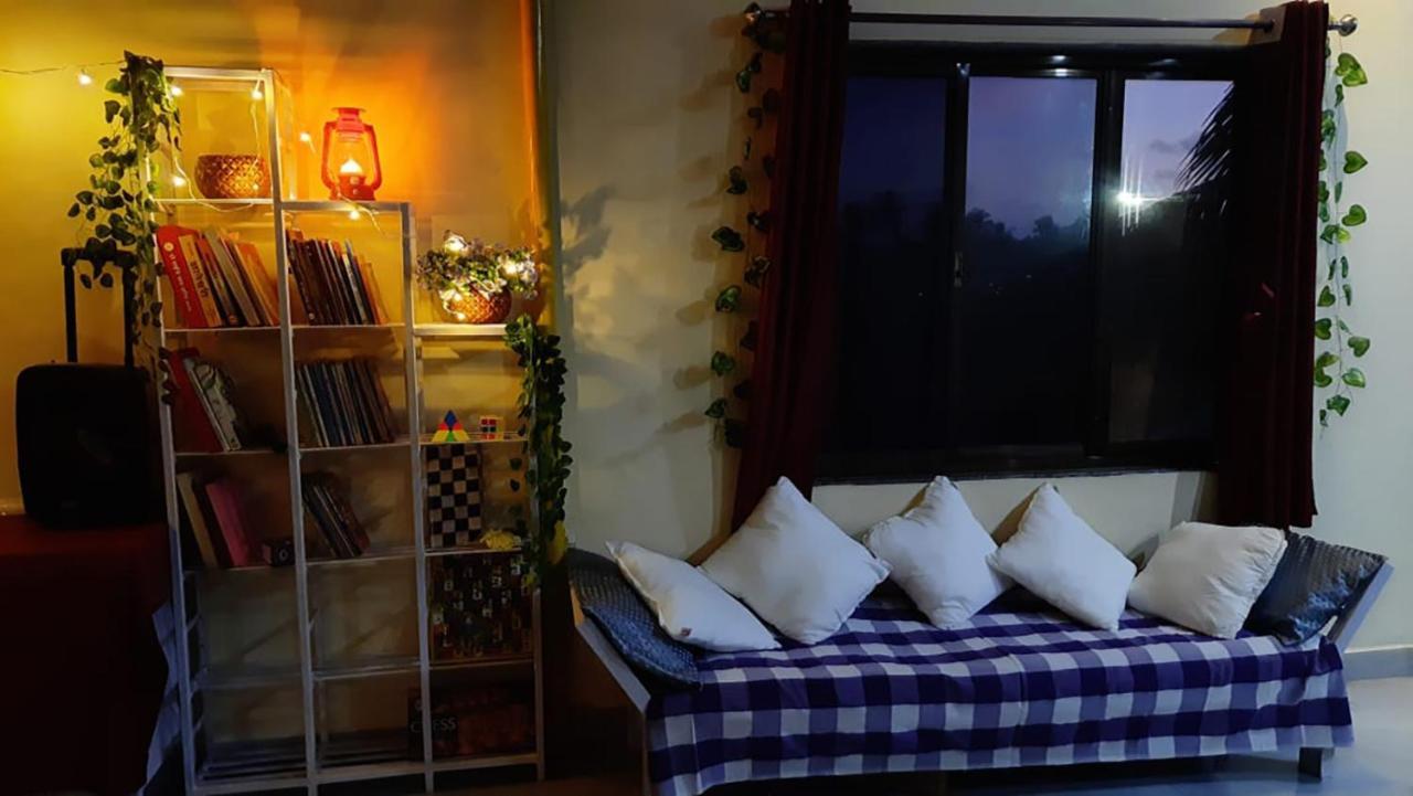 Hostel Costel Mālvan Exteriér fotografie